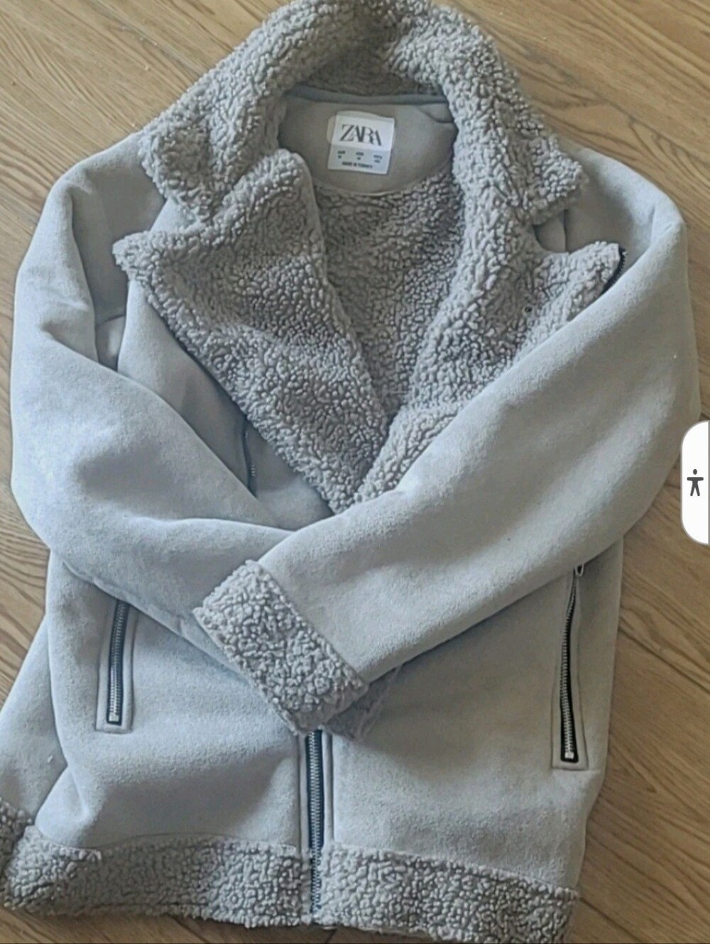 Zara Women’s Light Gray Faux Shearling Jacket